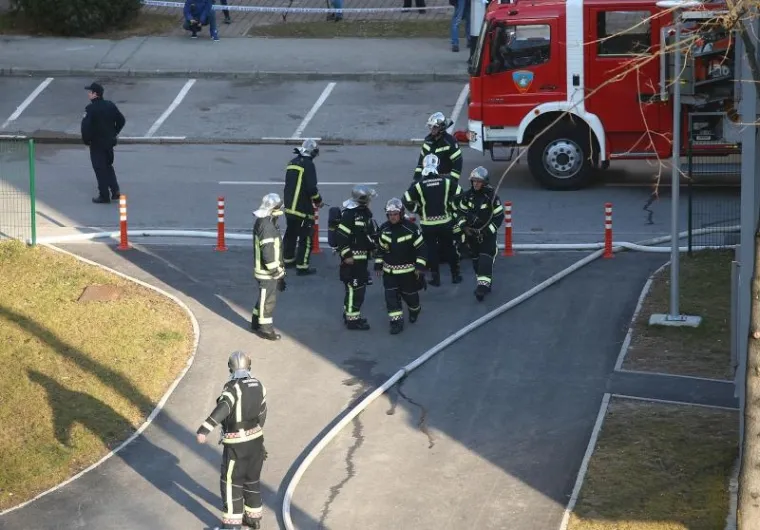 STUDENTSKI DOM U PLAMENU: Vatra gutala sobe studenata u 'Cvjetnom'