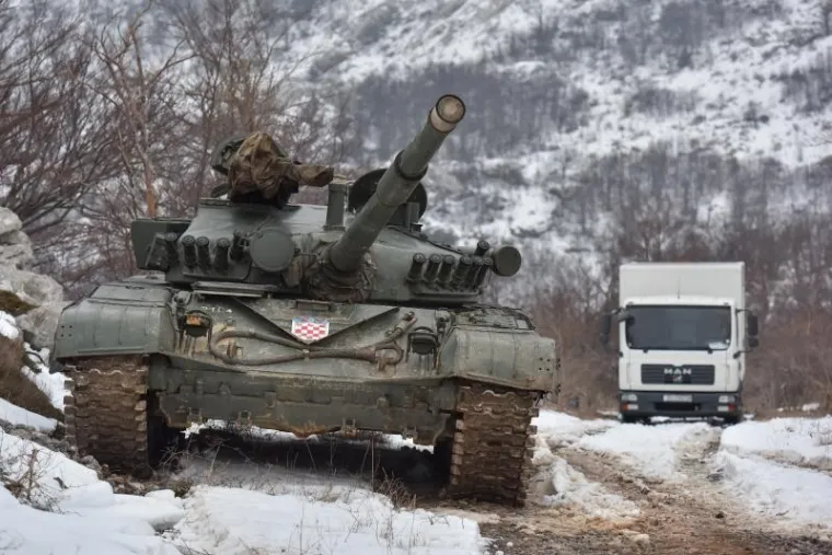 POČELO SNIMANJE 'GENERALA': Višnjić utjelovio Antu Gotovinu, a stigla su i tri tenka