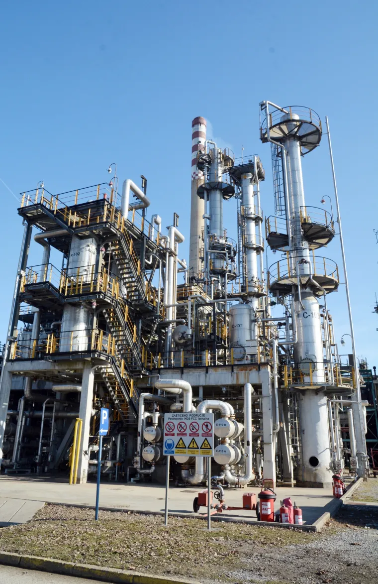 Plenković u obilasku rafinerije Sisak