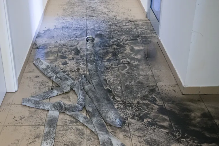 Tragovi požara u četvrtom paviljonu zgrade studentskog doma Cvjetno naselje