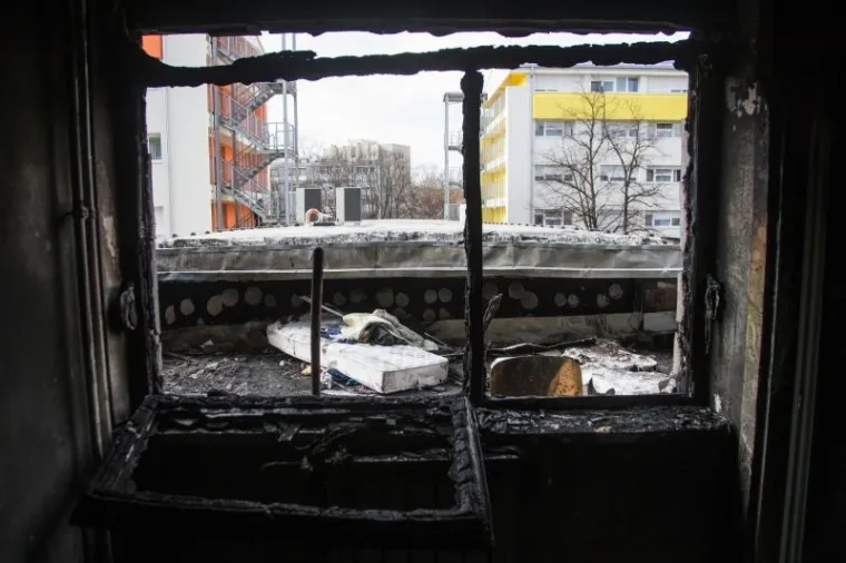 FOTOGRAFIJE UNUTRA&Scaron;NJOSTI STUDENTSKOG DOMA: Neke od soba sada su zgari&scaron;te...