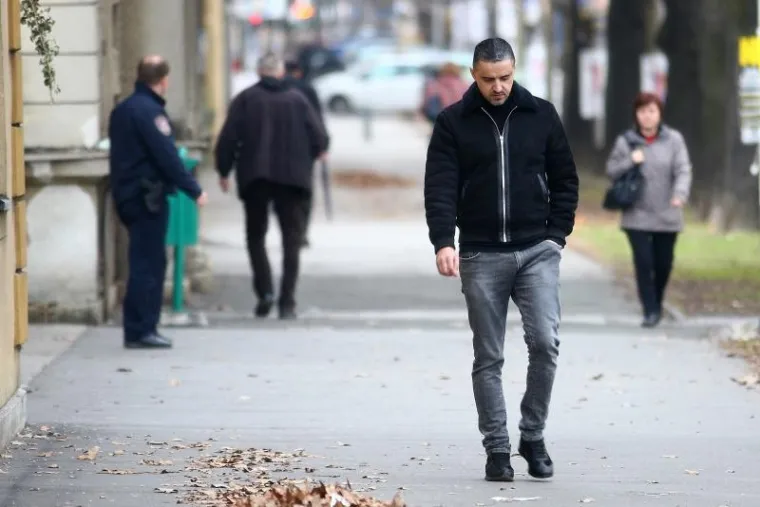 Nakon dovr&scaron;enog kriminalističkog ispitivanja, osumnjičeni za monstruozno ubojstvo 18-godi&scaron;nje Kristine Krupljan, David Kom&scaron;ić, priveden je u Državno odvjetni&scaron;tvo.