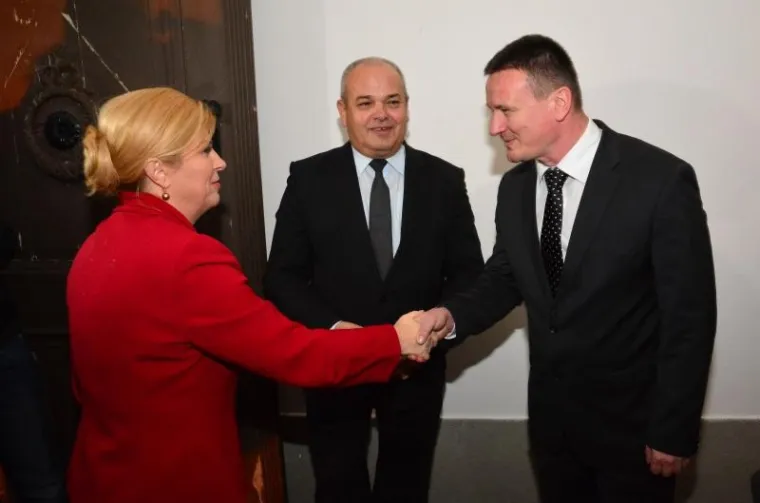 SLAVONSKI BROD: Predsjednica Grabar-Kitarović o rje&scaron;avanju oneči&scaron;ćenja zraka