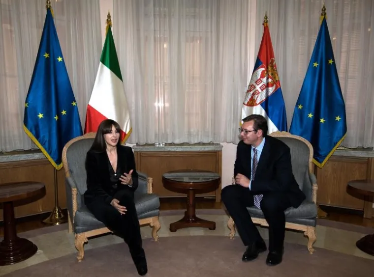 MONICA BELLUCCI  U DRUŠTVU SRPSKOG PREMIJERA: Čim je izašla iz zrakoplova, Vučić ju je pozvao u svoje odaje