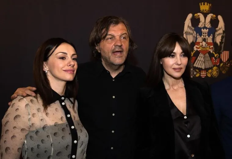 MONICA BELLUCCI  U DRUŠTVU SRPSKOG PREMIJERA: Čim je izašla iz zrakoplova, Vučić ju je pozvao u svoje odaje