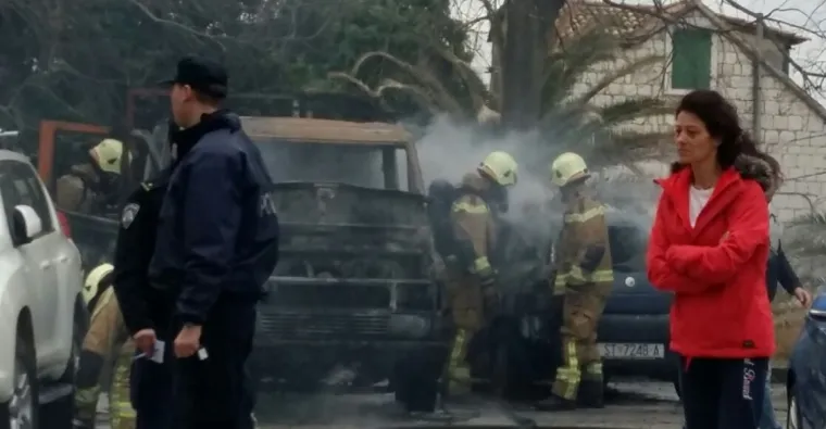 Izgorjelo vozilo u Splitu