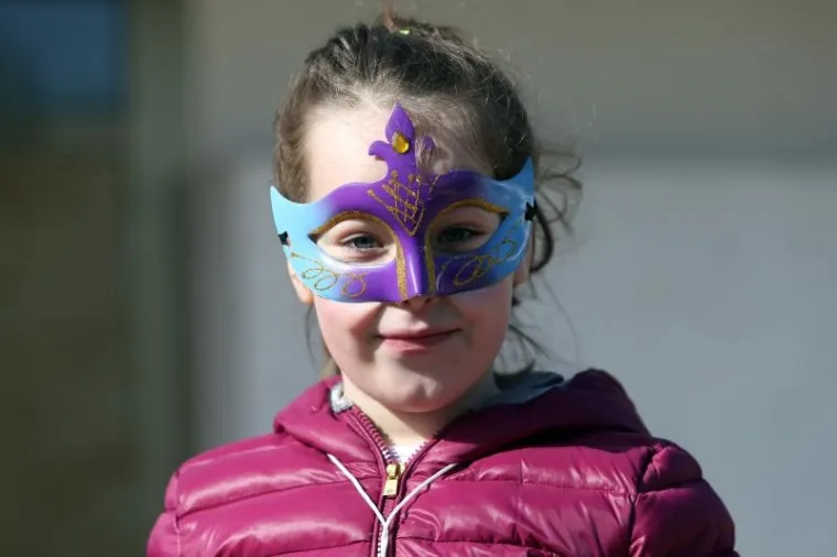Klinci uživali u maskenbalu na Šalati: pogledajte koje su 'poznate maske' klizale!