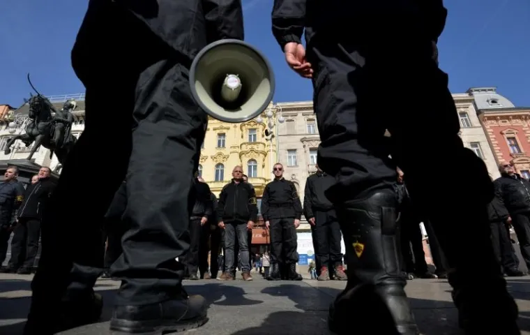 RADIKALNI DESNIČARI MAR&Scaron;IRALI ZAGREBOM: Prisegnuli na vjernost domovini i Trumpu