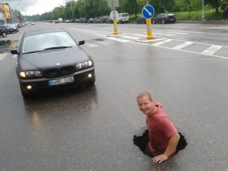 RUSI SE NE ZNAJU NITI PRETVARATI DA SU NORMALNI: Koliko god se trudili, sve &scaron;to rade ispada užasno bizarno