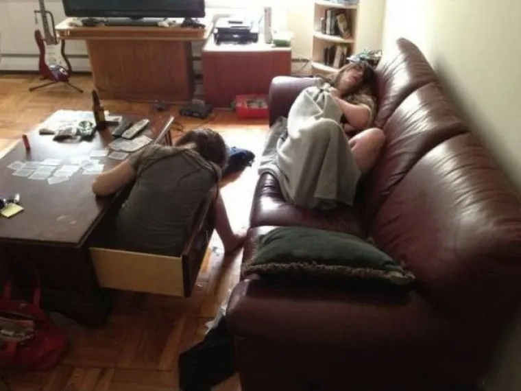 JE LI S NJIMA SVE U REDU? Cure stale pred objektiv u vrlo bizarnom izdanju