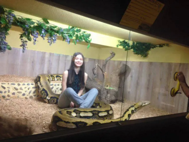 JE LI S NJIMA SVE U REDU? Cure stale pred objektiv u vrlo bizarnom izdanju