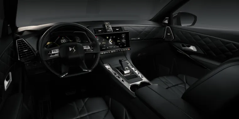 DS 7 CROSSBACK: Pogledajte novi simbol ovog branda iz svih kuteva