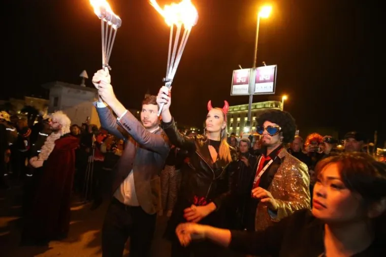 'VRAŽJA' AVA 'SMOTALA' PERNARA: 'Ivane, ako je želi&scaron; opaliti, ne budi pasivan, nasrni k'o mu&scaron;ko i tvoja je, ne glumi finoću'