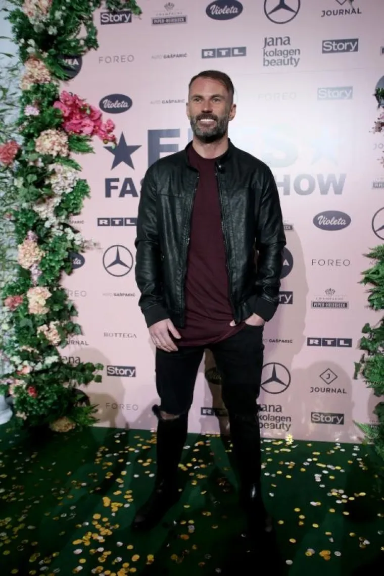 SVI SU ŽELJELI U PRVI RED: Poznate Hrvatice plijenile pažnju svojim seksi izdanjima