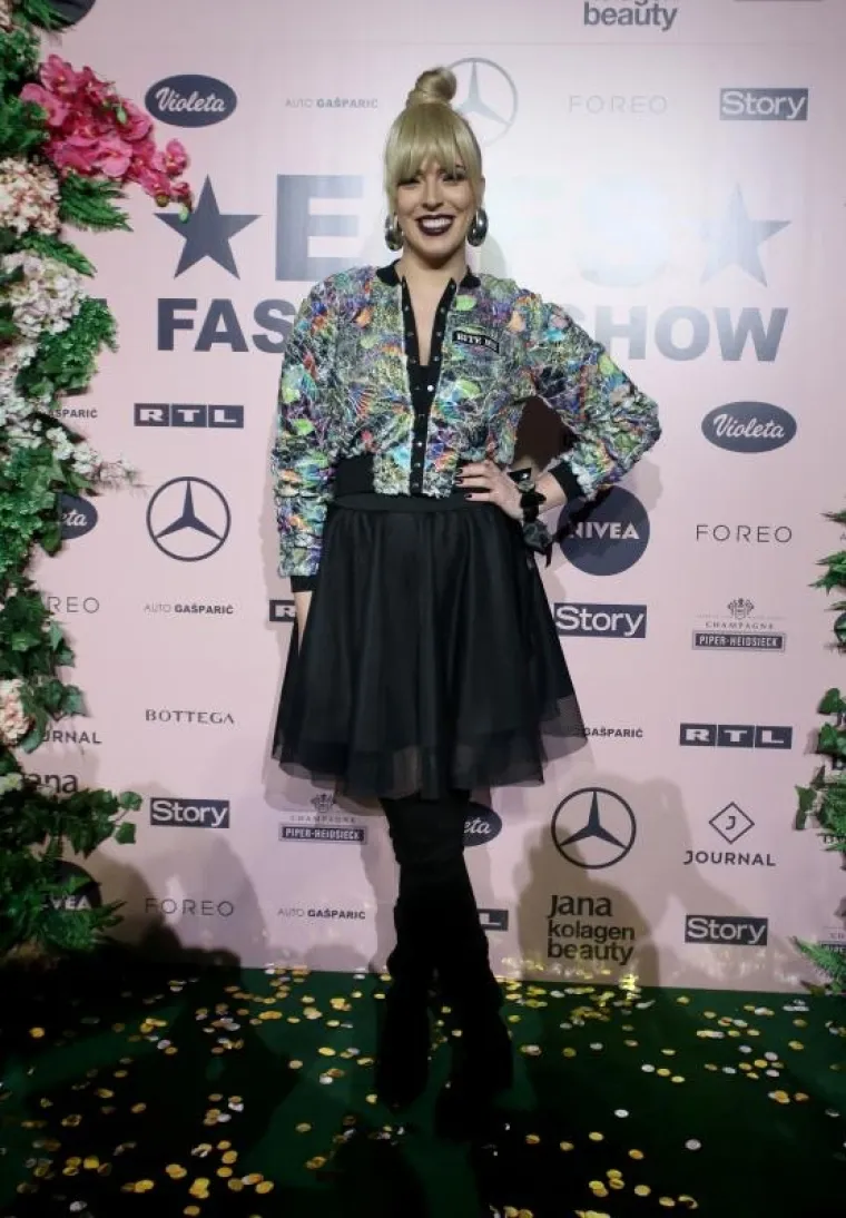 SVI SU ŽELJELI U PRVI RED: Poznate Hrvatice plijenile pažnju svojim seksi izdanjima