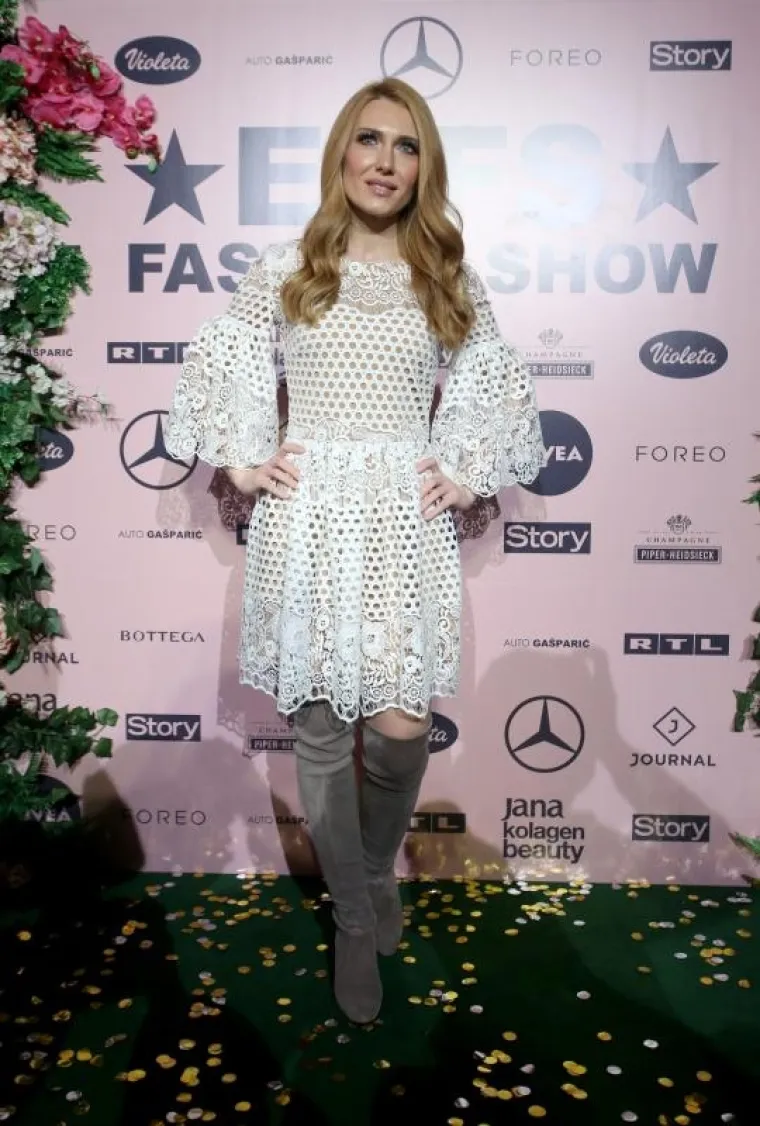 SVI SU ŽELJELI U PRVI RED: Poznate Hrvatice plijenile pažnju svojim seksi izdanjima