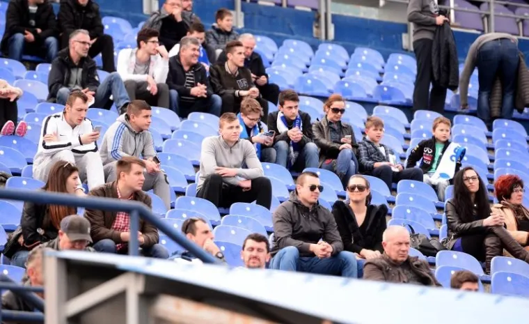 BUČNI I PROSTI: Boysi odali počast Cvetkoviću, ali se sjetili i Mamića i HNS-a na sebi svojstven način