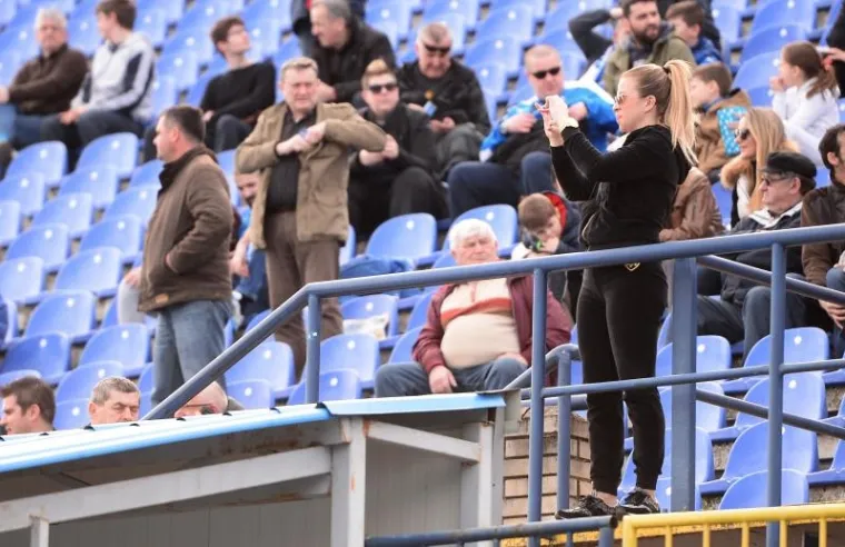 BUČNI I PROSTI: Boysi odali počast Cvetkoviću, ali se sjetili i Mamića i HNS-a na sebi svojstven način