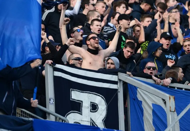 BUČNI I PROSTI: Boysi odali počast Cvetkoviću, ali se sjetili i Mamića i HNS-a na sebi svojstven način