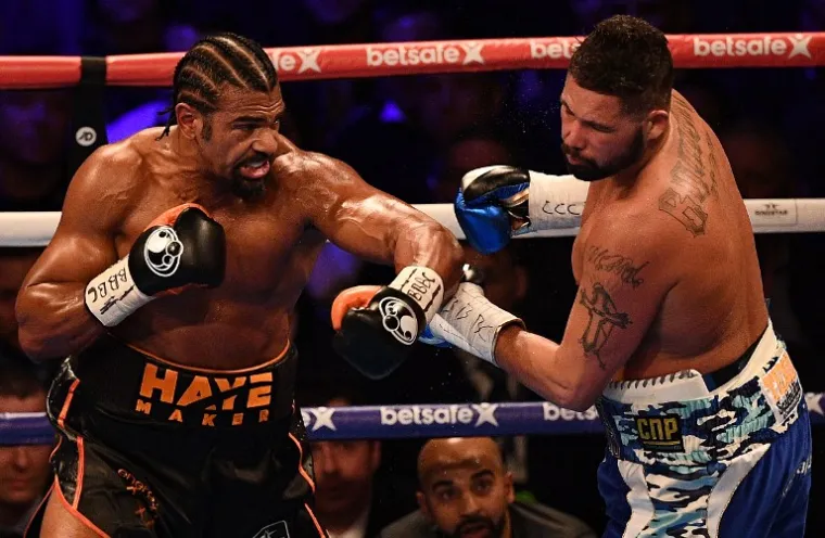 BOKSAČKI MEČ ZA POVIJEST: Bellew nokautirao Hayea i doslovno ga izbacio iz ringa!