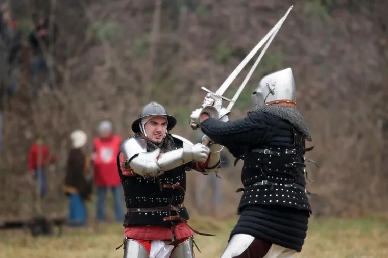 Samobor: Na livadi Vugrin&scaron;čak održano uprizorenje Samoborske bitke iz 1441.godine