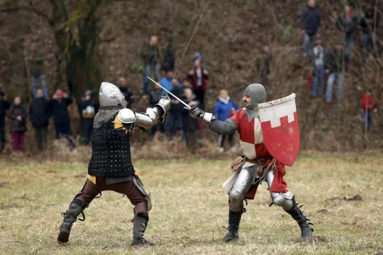 Samobor: Na livadi Vugrin&scaron;čak održano uprizorenje Samoborske bitke iz 1441.godine