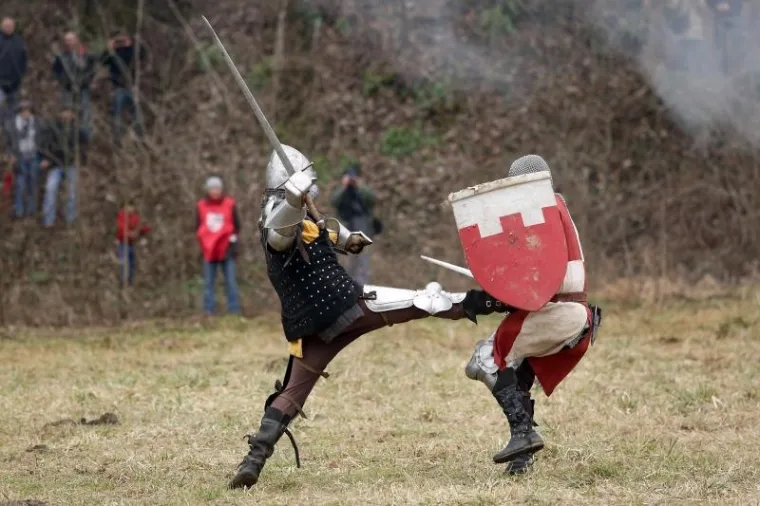 Samobor: Na livadi Vugrin&scaron;čak održano uprizorenje Samoborske bitke iz 1441.godine