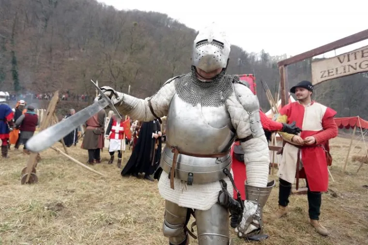 Samobor: Na livadi Vugrin&scaron;čak održano uprizorenje Samoborske bitke iz 1441.godine