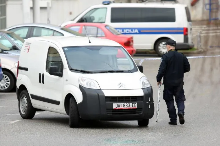Oružani prepad u Zagrebu: Uz prijetnju oružjem opljačkali za&scaron;titare i pobjegli s novcem