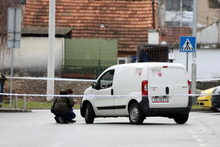 Oružani prepad u Zagrebu: Uz prijetnju oružjem opljačkali za&scaron;titare i pobjegli s novcem