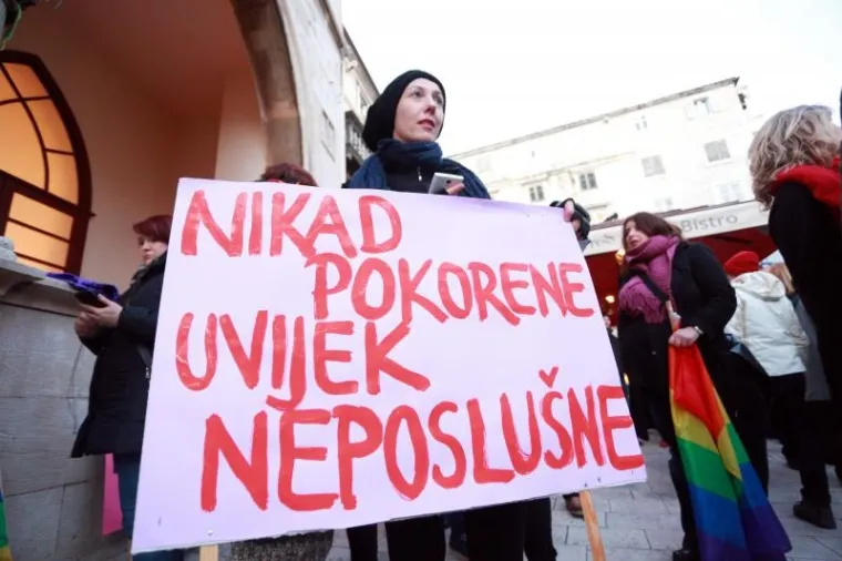 U Zagrebu i Splitu organiziran 'Noćni marš' na Dan žena koji ukazuje na važnosti ženske borbe