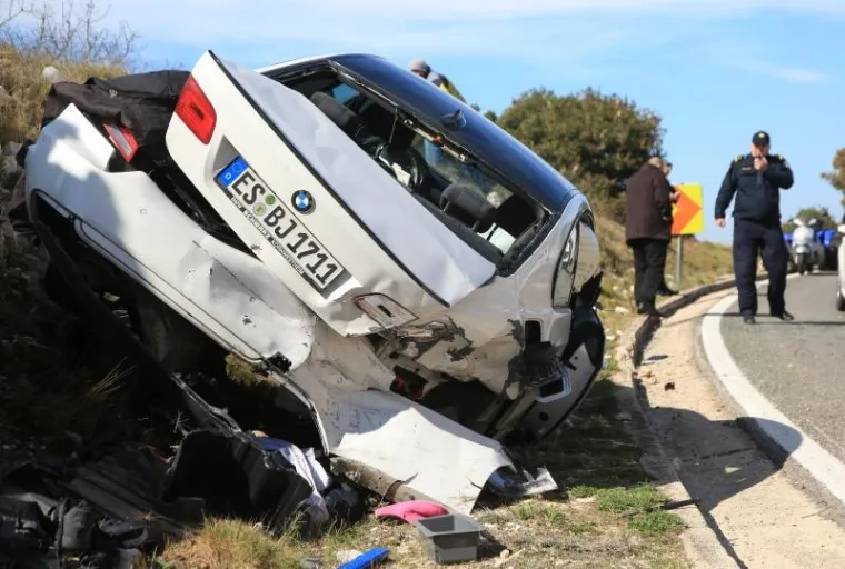 TROSTRUKI SUDAR NA &Scaron;IBENSKOJ OBILAZNICI: Ozlijeđeno petero ljudi, na teren su iza&scaron;li i vatrogasci