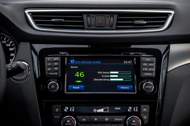 OSVJEŽENI NISSAN QASHQAI: Omiljeni SUV sada je atraktivniji no ikad