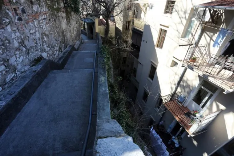 U ranim jutarnjim satima u nesretnom je padu stradao 21-godi&scaron;nji student.