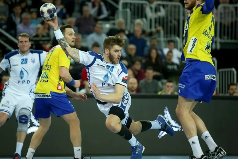 UŽARENA ATMOSFERA U ZAGREBAČKOJ ARENI: Hrvatski prvak stigao do velike pobjede