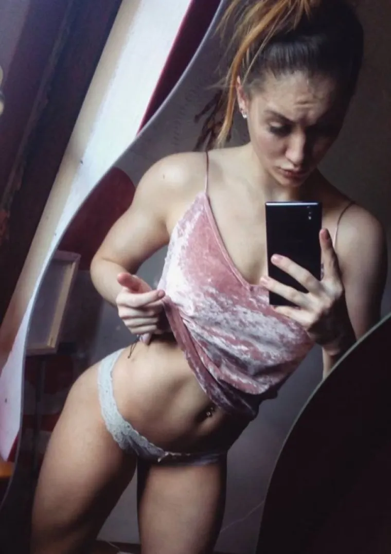 NATEŽU IH NEMILOSRDNO: Maltretiraju ono malo odjeće koje im je ostalo....