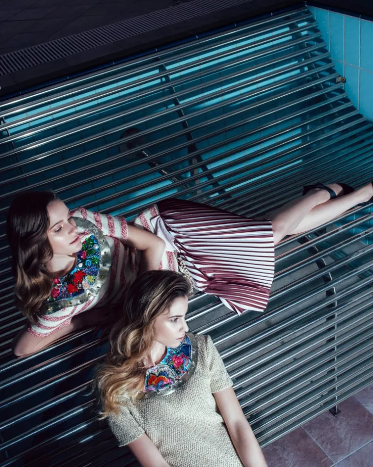 ...nadahnuta radom proslavljenog arhitekta iz razdoblja art nouveaua - Antonija Gaudija, koji je na potpuno inovativan način kombinirao neogotičke strukture s elementima maurske i orijentalne umjetnosti, stvarajući tako neponovljivu arhitekturu prožetu nadahnutim poimanjem prirode.