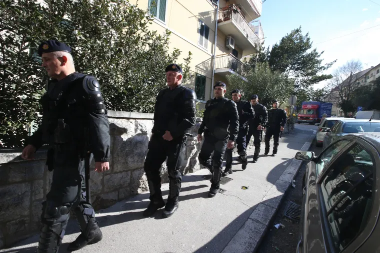 Obitelj branitelja Mirka Buzova deložirana iz stana