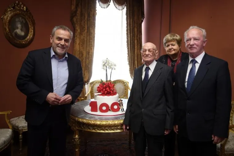 RASPLET 'TALAČKE KRIZE': Bandić Hrženjaku darovao svoju tortu