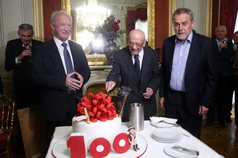 RASPLET 'TALAČKE KRIZE': Bandić Hrženjaku darovao svoju tortu