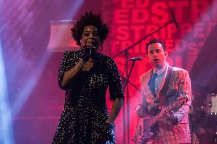 NIJE ODUŠEVILA: Pogledajte kako je bilo sinoć na koncertu slavne Macy Gray