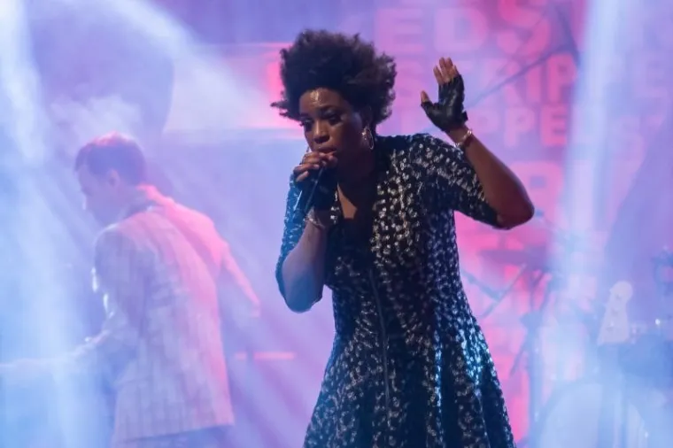 NIJE ODUŠEVILA: Pogledajte kako je bilo sinoć na koncertu slavne Macy Gray