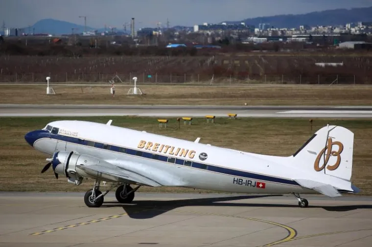 NA PLESO SLETIO KULTNI ZRAKOPLOV JAMESA BONDA: Slavni Douglas DC-3 krenuo na svjetsku turneju