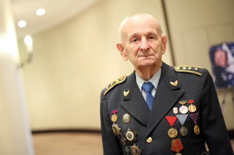 NA PLESO SLETIO KULTNI ZRAKOPLOV JAMESA BONDA: Slavni Douglas DC-3 krenuo na svjetsku turneju