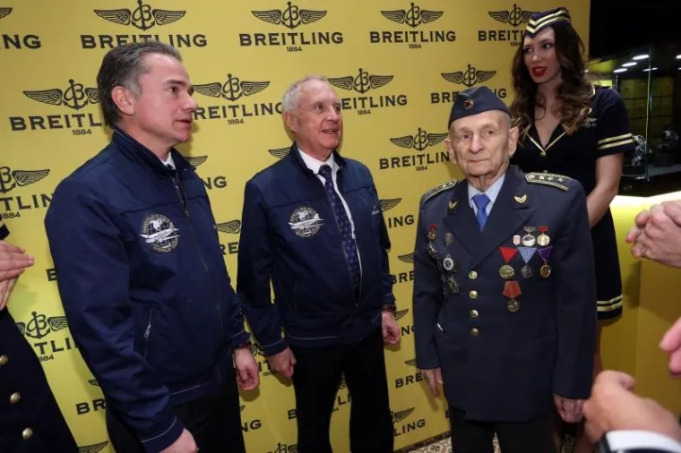 NA PLESO SLETIO KULTNI ZRAKOPLOV JAMESA BONDA: Slavni Douglas DC-3 krenuo na svjetsku turneju