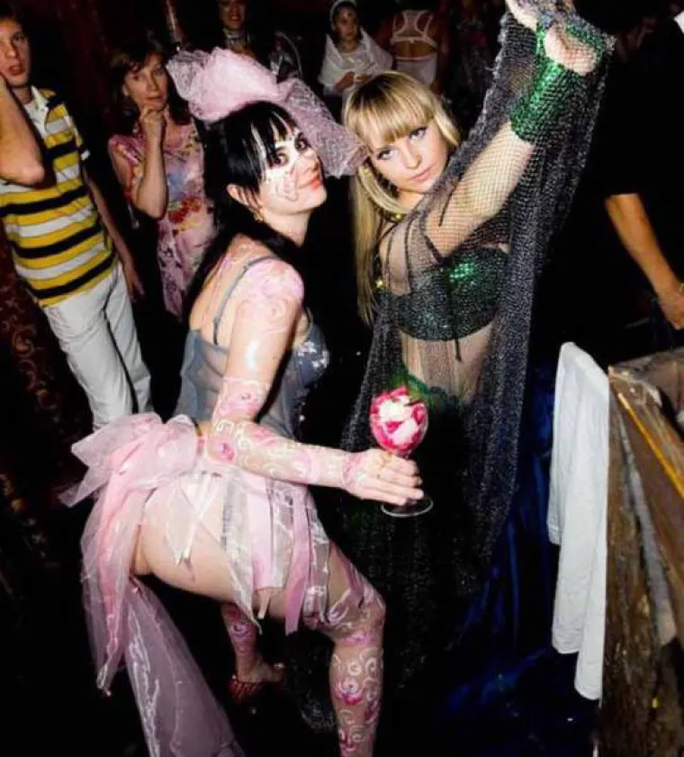 CURE SU PALE NA TJEME: Malo su skrenule i pokazale svoju 'ludu' stranu, &scaron;to kažete?