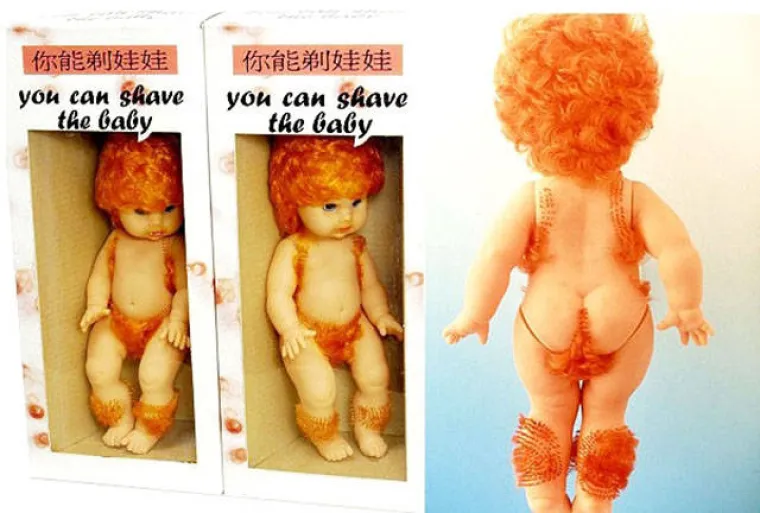 Igračke iz galerije izgledaju kao da su ispali iz noćnih mora ili iz nečije bolesne mašte, a što je najgore-  namijenjene su djeci. Kakve to sve bizarne igračke se pokušavaju prodati djeci, provjerite u nastavku.