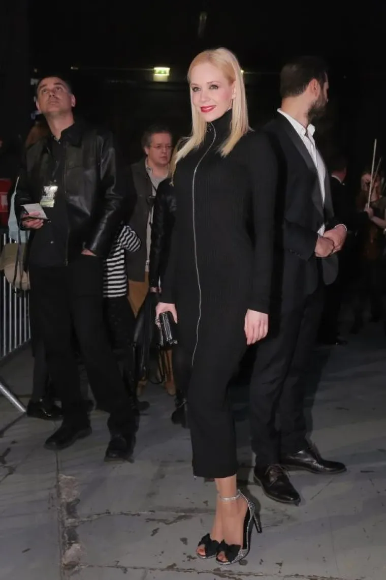 SPEKTAKL: Oliver proslavio 70. rođendan koncertom u Areni Zagreb, Rozga privukla pažnju uskom haljinom...