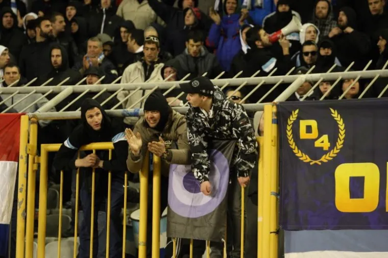 POLJUDSKA BAKLJADA: Evo za&scaron;to je utakmica na Poljudu danas bila prekinuta