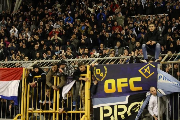 POLJUDSKA BAKLJADA: Evo za&scaron;to je utakmica na Poljudu danas bila prekinuta